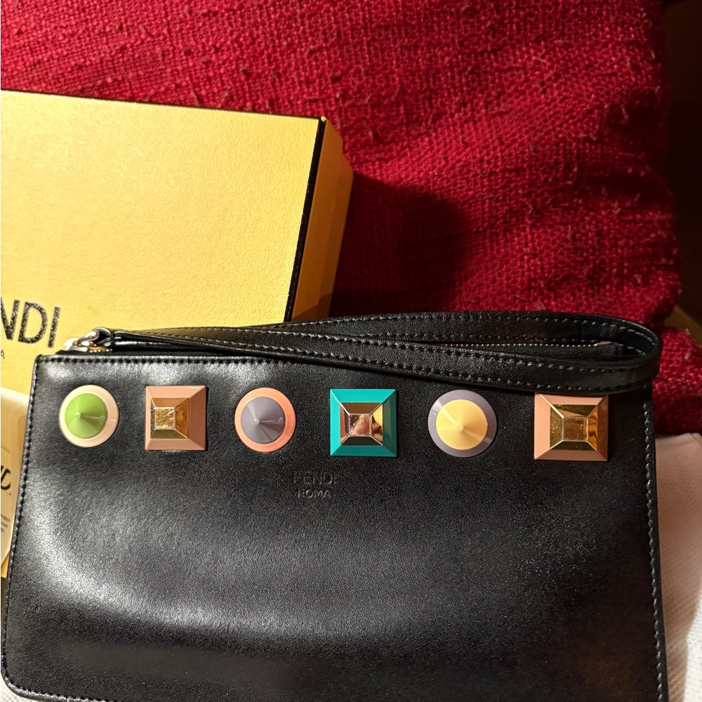 🔥SOLD🔥💎Authentic,FENDI WRISTLET OR POUCH Comes w/ box and 
bag💎 - Picture 7 of 12